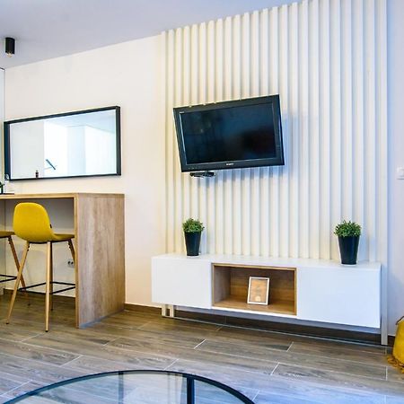 M&P- Lovely 1-Bedroom Condo With Free Parking Dubrovnik Exterior photo