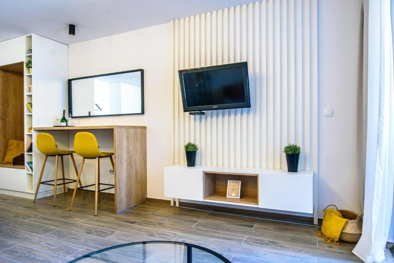 M&P- Lovely 1-Bedroom Condo With Free Parking Dubrovnik Exterior photo